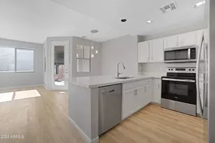 1886 E Don Carlos Ave, Tempe, AZ 85281 - Photo 2