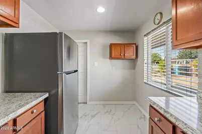 5618 N 35th Drive, Phoenix, AZ 85019 - Photo 14