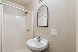 5618 N 35th Dr, Phoenix, AZ 85019 - Photo 30