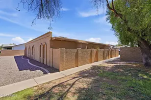1415 N Pleasant Dr, Chandler, AZ 85225 - Photo 20