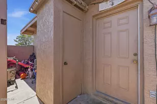1415 N Pleasant Dr, Chandler, AZ 85225 - Photo 22