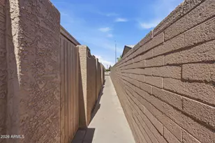 1415 N Pleasant Dr, Chandler, AZ 85225 - Photo 22