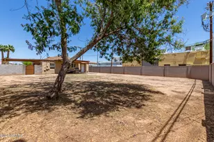 527 E Whitton Ave, Phoenix, AZ 85012 - Photo 26