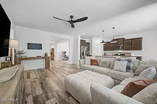380 W Pelipa Dr, San Tan Valley, AZ 85140 - Photo 6