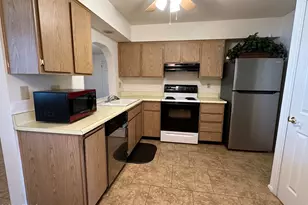 10856 W Santa Fe Dr, Sun City, AZ 85351 - Photo 6