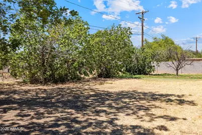 5704 N 11th Avenue #-, Phoenix, AZ 85013 - Photo 8
