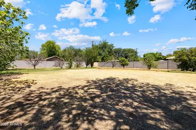 5704 N 11th Avenue #-, Phoenix, AZ 85013 - Photo 2
