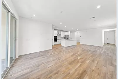 33250 N 134th Lane, Peoria, AZ 85383 - Photo 6