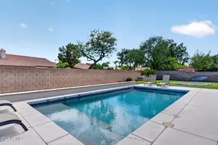 902 N Oxford Ln, Chandler, AZ 85225 - Photo 46