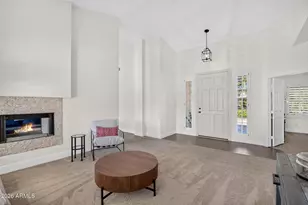 902 N Oxford Ln, Chandler, AZ 85225 - Photo 10