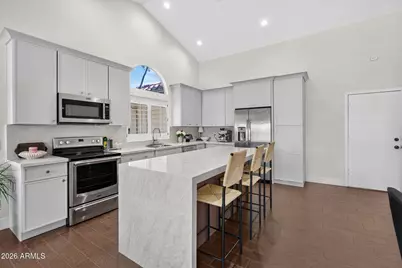 902 N Oxford Lane, Chandler, AZ 85225 - Photo 18