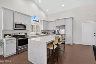 902 N Oxford Ln, Chandler, AZ 85225 - Photo 18