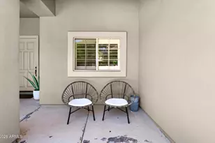 902 N Oxford Ln, Chandler, AZ 85225 - Photo 6