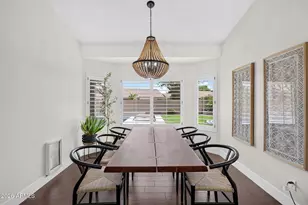 902 N Oxford Ln, Chandler, AZ 85225 - Photo 16