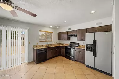 18238 N 10th Drive, Phoenix, AZ 85023 - Photo 10