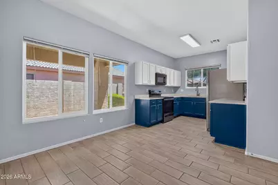 15542 N 136th Lane, Surprise, AZ 85374 - Photo 10