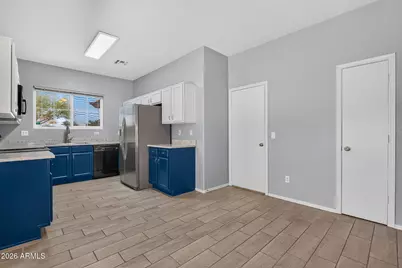 15542 N 136th Lane, Surprise, AZ 85374 - Photo 10