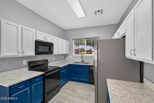 15542 N 136th Ln, Surprise, AZ 85374 - Photo 12