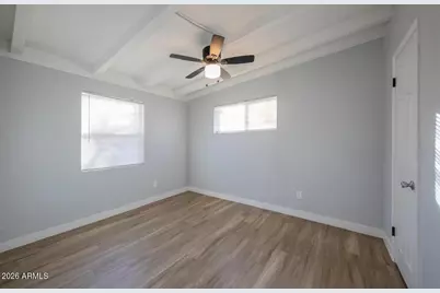 2205 W Cambridge Avenue, Phoenix, AZ 85009 - Photo 8