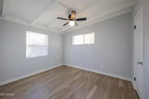 2205 W Cambridge Ave, Phoenix, AZ 85009 - Photo 8