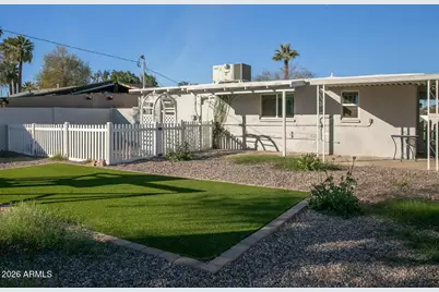 2205 W Cambridge Avenue, Phoenix, AZ 85009 - Photo 2