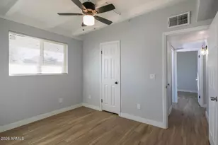 2205 W Cambridge Ave, Phoenix, AZ 85009 - Photo 10