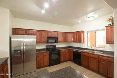 920 E Devonshire Avenue #2002, Phoenix, AZ 85014 - Photo 8