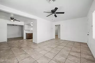 6612 S 5th Avenue, Phoenix, AZ 85041 - Photo 8