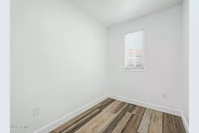 10005 N 64th Avenue, Glendale, AZ 85302 - Photo 10