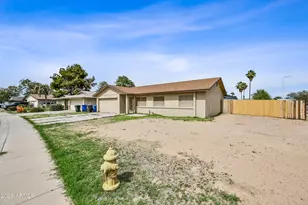 11102 W Turney Ave, Phoenix, AZ 85037 - Photo 2
