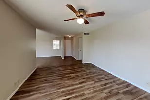 521 E Rosemonte Dr, Phoenix, AZ 85024 - Photo 2