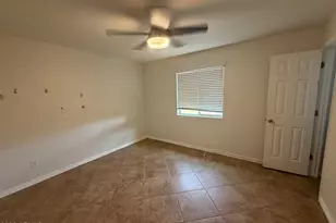 1207 E Christy Dr, Phoenix, AZ 85020 - Photo 8