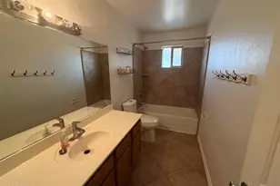 1207 E Christy Dr, Phoenix, AZ 85020 - Photo 12