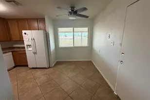 1207 E Christy Dr, Phoenix, AZ 85020 - Photo 6