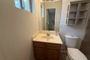 1207 E Christy Dr, Phoenix, AZ 85020 - Photo 10