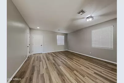 329 E Diamond Trail, San Tan Valley, AZ 85143 - Photo 2