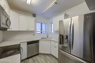 3001 E Grandview Rd, Phoenix, AZ 85032 - Photo 14