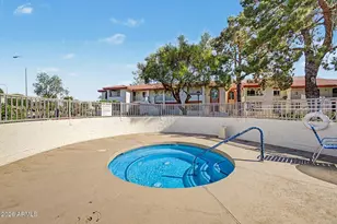 10610 S 48th St, Phoenix, AZ 85044 - Photo 26