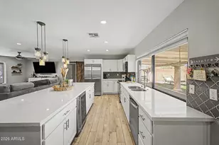 2802 E Mission Ln, Phoenix, AZ 85028 - Photo 16
