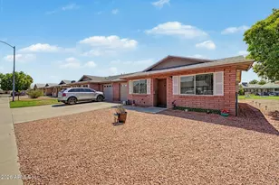 10120 N 96th Dr, Peoria, AZ 85345 - Photo 2