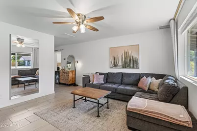 14612 N 38th Street, Phoenix, AZ 85032 - Photo 2