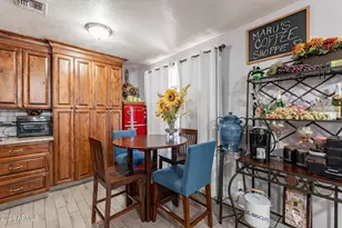 2022 W Aster Dr, Phoenix, AZ 85029 - Photo 8
