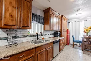 2022 W Aster Dr, Phoenix, AZ 85029 - Photo 6