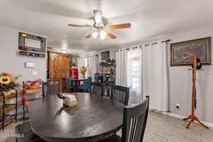 2022 W Aster Dr, Phoenix, AZ 85029 - Photo 8