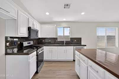 46007 W Amsterdam Road, Maricopa, AZ 85139 - Photo 12