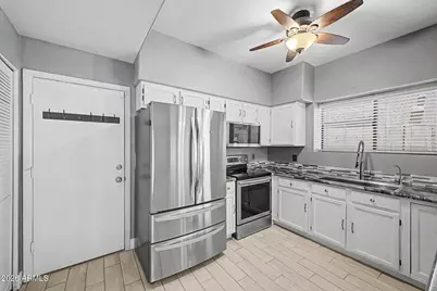 18829 N 42nd Drive, Glendale, AZ 85308 - Photo 18