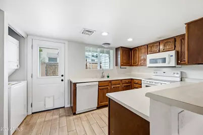 9831 S 48th Way #5, Phoenix, AZ 85044 - Photo 16
