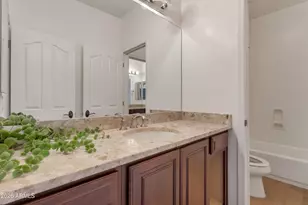 8809 S 10th Dr, Phoenix, AZ 85041 - Photo 30