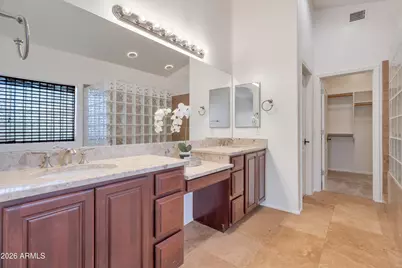 8809 S 10th Drive, Phoenix, AZ 85041 - Photo 22