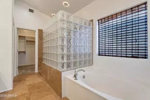 8809 S 10th Dr, Phoenix, AZ 85041 - Photo 22